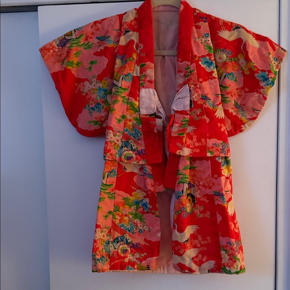 Kimono vintage Child’s Vibrant ! vintage over 70 years use as wall hanging